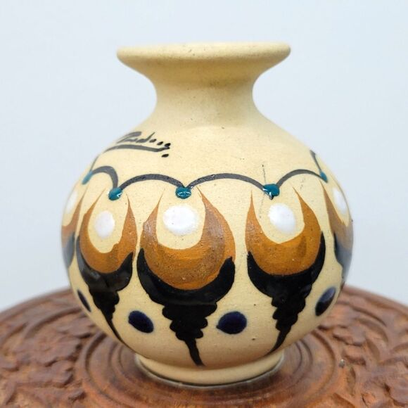 Vintage Zadar Hand Painted Miniature Vase – Yugoslavia Pottery – Abstract Floral - Picture 2 of 15